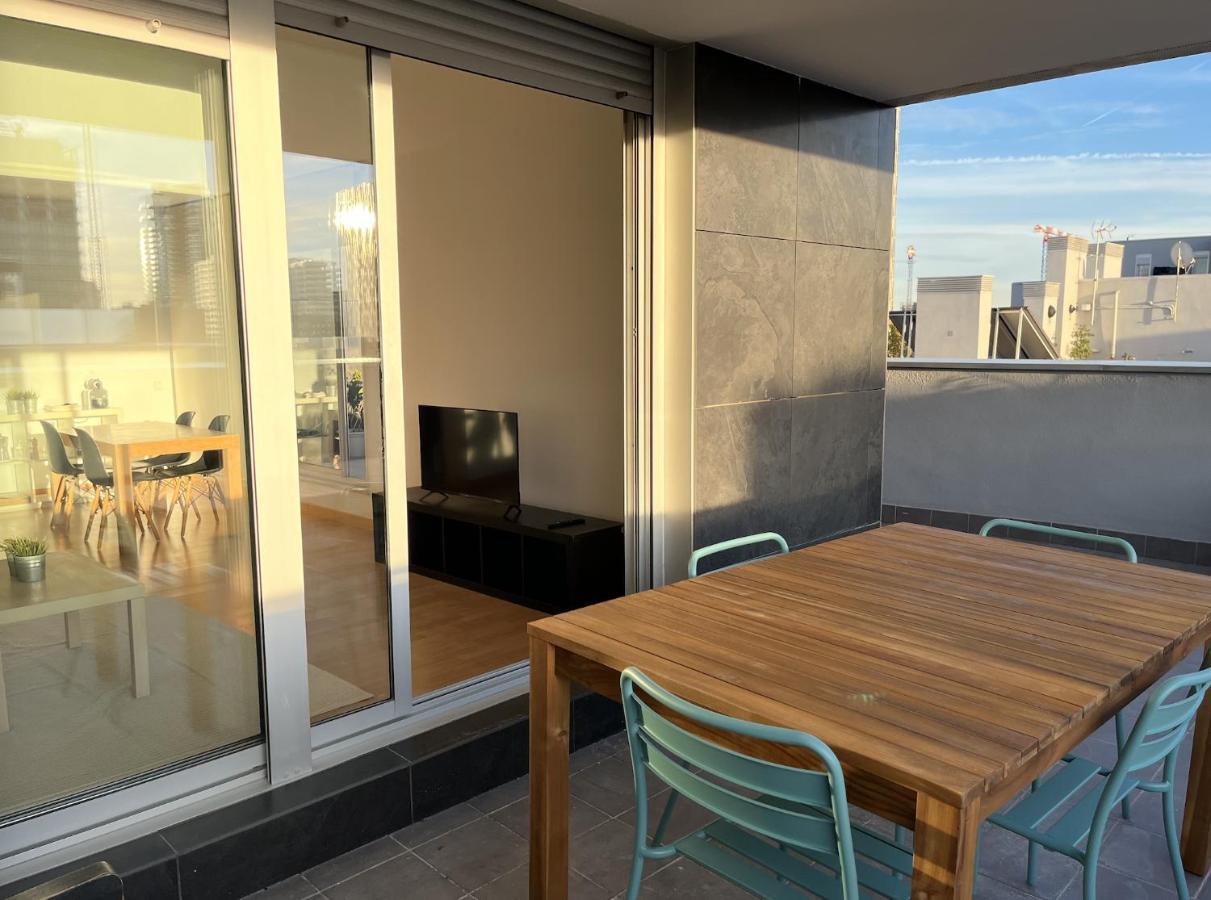 Beach & Culture Barcelona Port Forum Penthouse Apartment サン・アドリア・デ・ベソス エクステリア 写真
