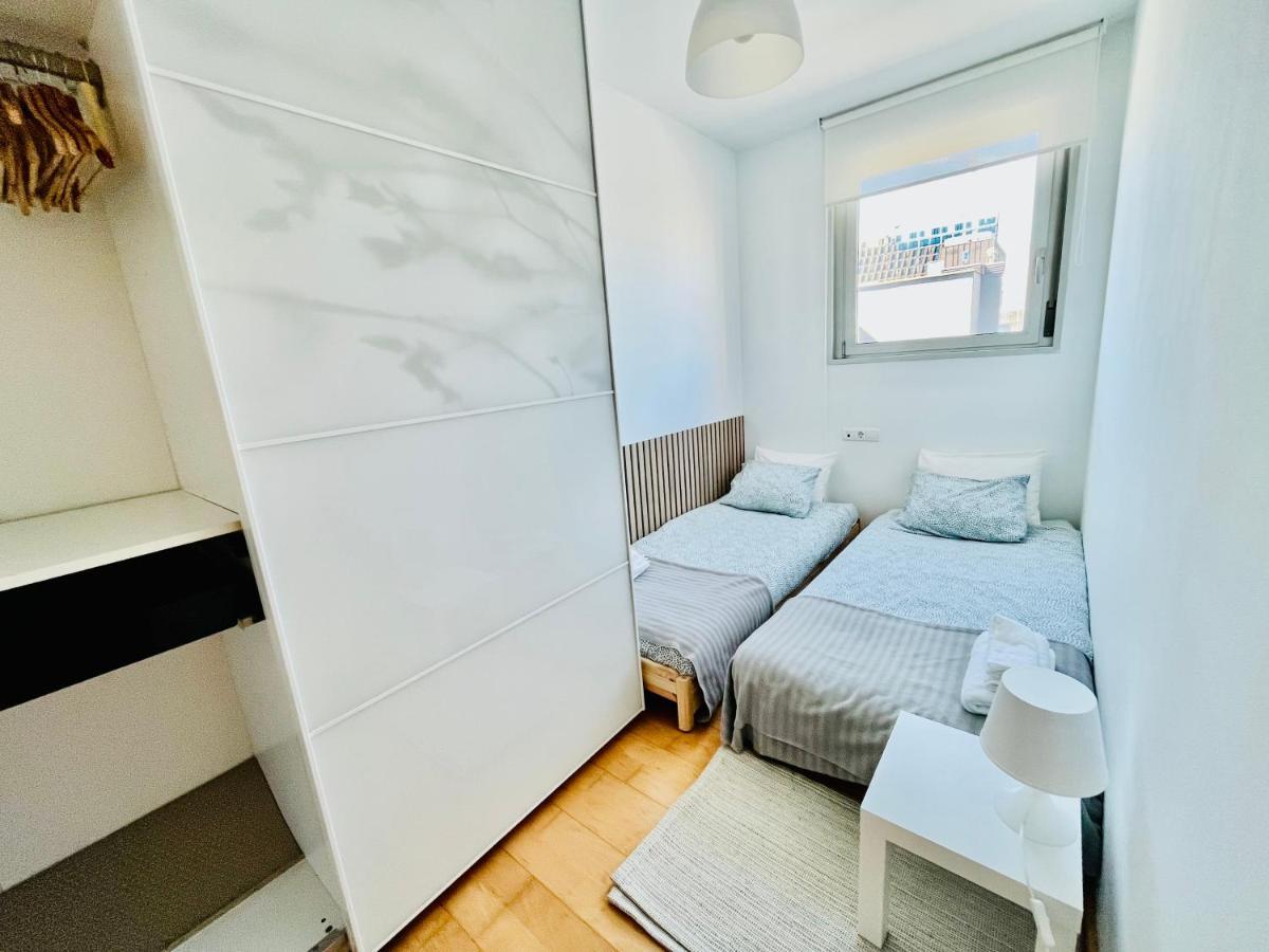 Beach & Culture Barcelona Port Forum Penthouse Apartment サン・アドリア・デ・ベソス エクステリア 写真